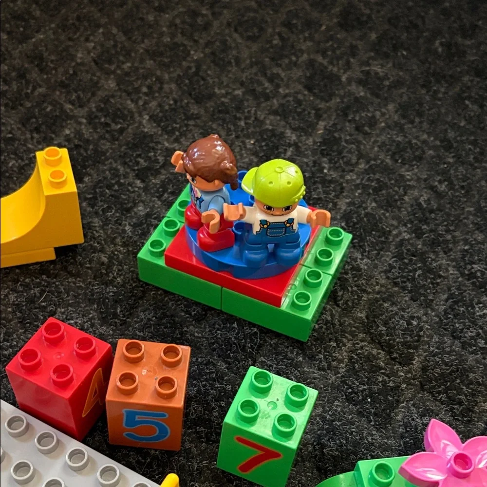 Lego Duplo Block Set Yellow Slide And Merry Go Round With Two figures